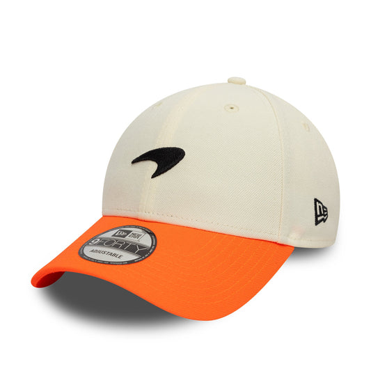Cappello aperto unisex con visiera a contrasto 9Forty New Era McLaren F1 Team, bianco, 2025